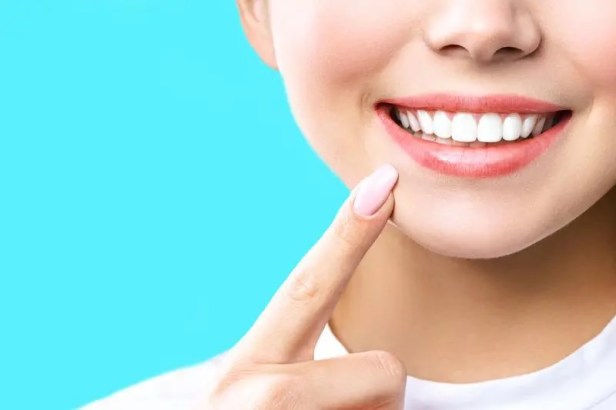 Tips for Maintaining A Healthy Smile